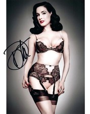 Dita Von Teese 8x10