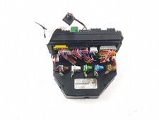 MERCEDES C CLASS FUSE BOX