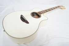 YAMAHA APX1000 PW Pearl White
