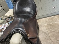 Black Country Saddle 17 Inch MW Spring Tree