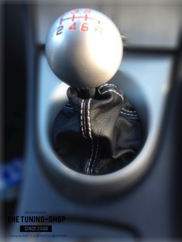 Gear gaiter with - gear,
