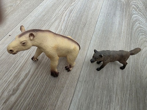 Very rare bullyland - very, dinosaurs