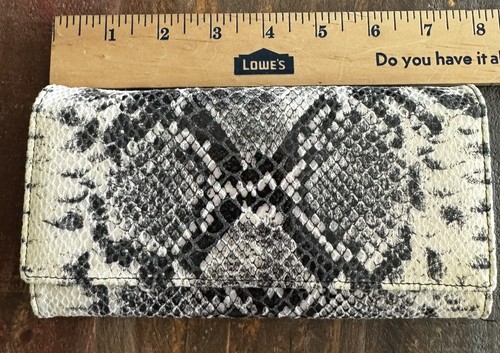 The find clutch python pattern - the,