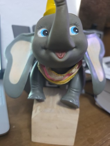 Walt disney productions dumbo - walt,