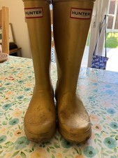 Great condition - Kids Hunter Gold Wellies - Wellington Boots Size 13 / EU 32