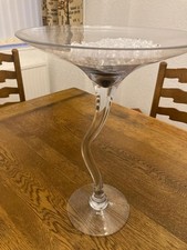 Modern bonbon dish with long