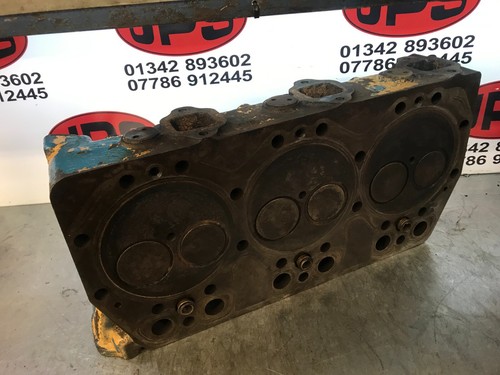 Cylinder head rolls royce - head, x