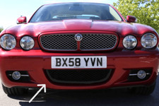 Jaguar XJ X358 Lower Black Grille Mesh (Vehicles Without Block Heater)- C2C35429