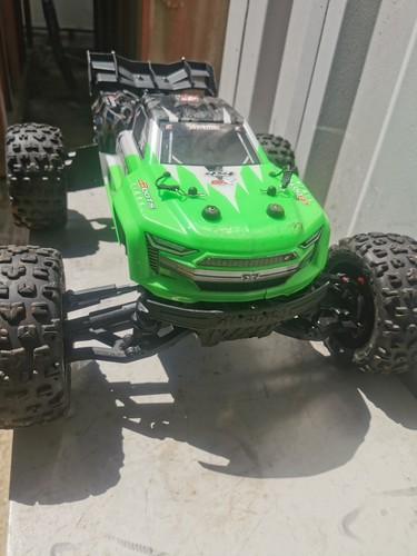 Arrma kraton car - 4s,