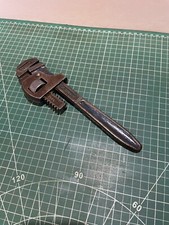 NICE GOOD QUALITY 10 INCH RECORD ADJUSTABLE STILSONS/WRENCH