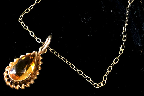 9ct gold citrine pendant - 9ct,