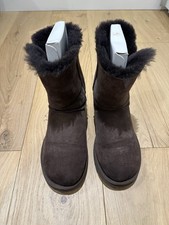 UGG Australia Women’s Brown