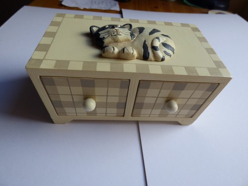 Cat trinket box - cat, wooden