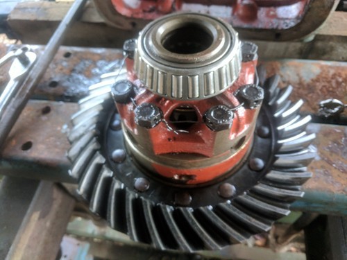 Differential removed fordson - differential,