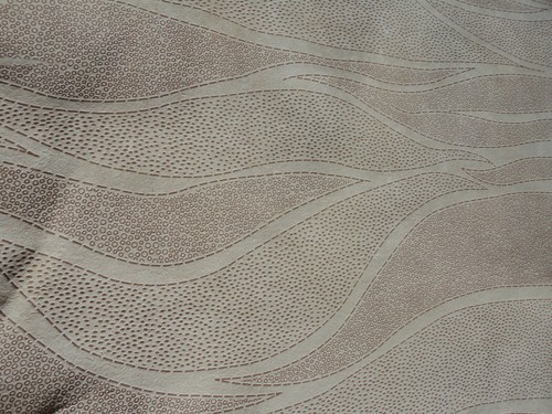 Cream brown patterned - /,