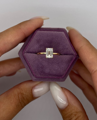 Lab grown carat - grown,