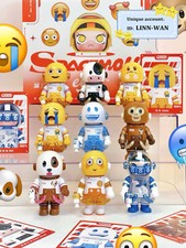 MEGA SPACE MOLLY 100% × EMOJI™ SERIES CONFIRMED FIGURE GIFT CUTE TOY 