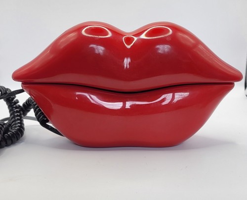 Red hot lips telephone model - red, :