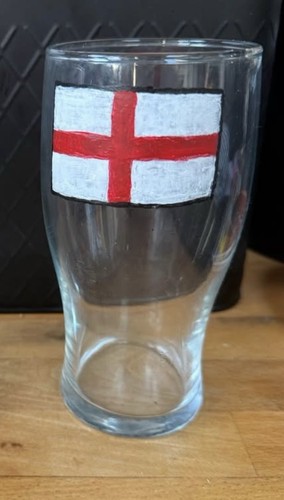 Pint glass england - england, beer