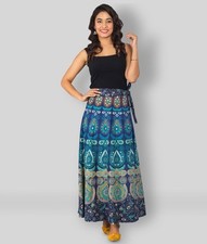 Indian Womens Around Hippie