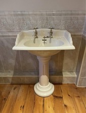 Sanitan original pedestal and