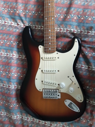 Squier affinity stratocaster - affinity,