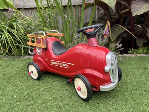 Radio flyer ride red fire - radio, on
