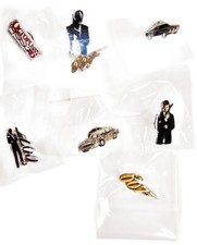 JAMES BOND 100 MIXED BADGES