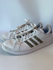 Old School Adidas White Leopard/Cheetah Print Sneakers Women’s Size 8 Low Top