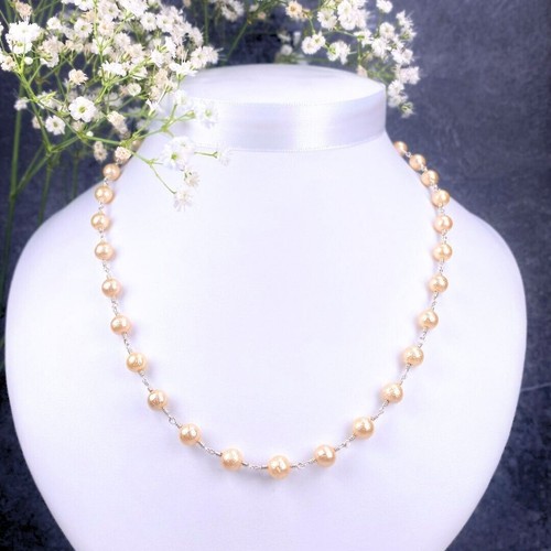 Mother pearl necklace - of,