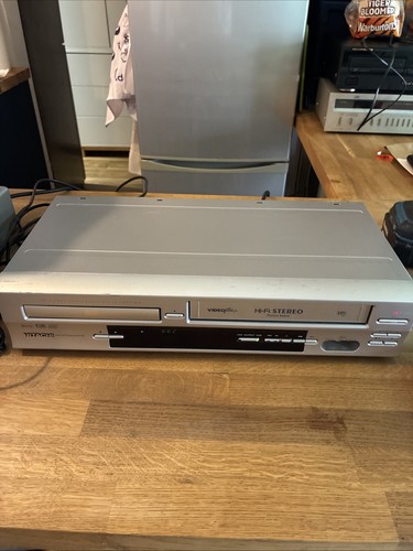 Hitachi pf4e combo vcr - uk,