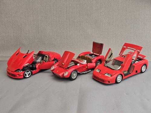 Job lot burago 18 classic - job, 1:18