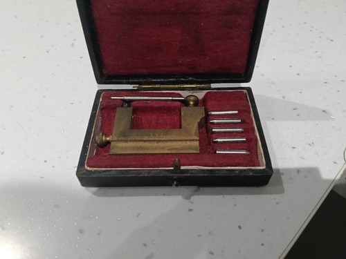 Small vintage watchmakers - small,