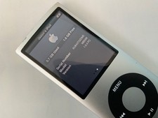 Apple iPod 4th Gen 8GB Silver