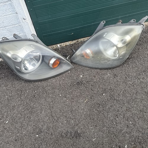 Headlights ford fiesta mk6 - ford, st