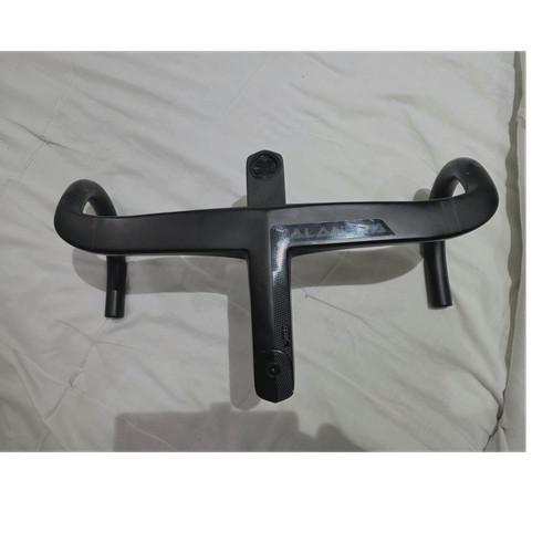 Alanera integrated carbon - carbon, road