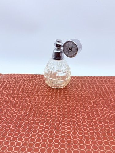 Silver mounted crystal scent - mounted,
