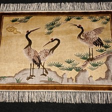 Silk Rug China 90 x 65 cm Silk Oriental Carpet Bird Motifs Hand-Knotted