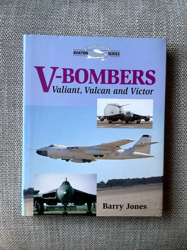 Bombers valiant vulcan and - v-bombers:,