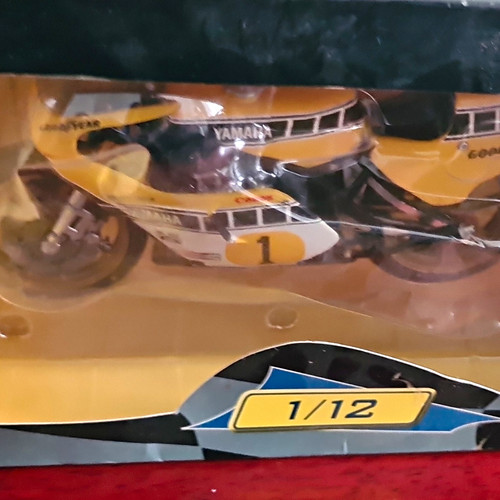Yamaha yzr500 kenny - 1:12,