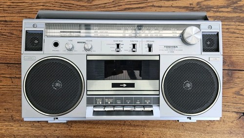 Vintage toshiba 120s radio - vintage,