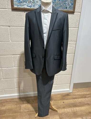 Grey piece suit - 2,