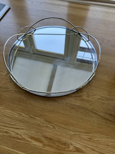 Silver mirrored finish tray - mirrored,