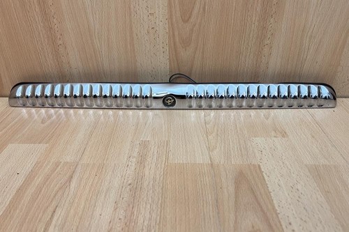 Fluted trunk boot number - "fluted",
