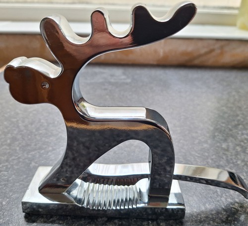 Chromed metal reindeer - chromed,