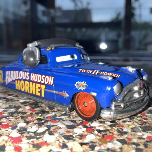 Disney cars diecast fabulous - disney,