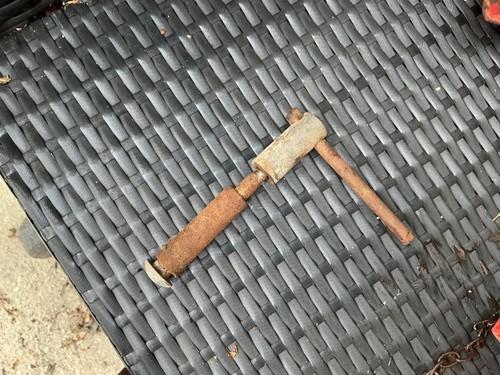 Merry tiller handle bolt - tiller,