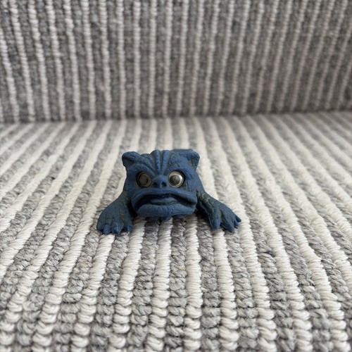 Baby boglins splat - baby, finger
