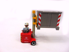 Playmobil 4476 Forklift / Reach Truck with Driver and cargo