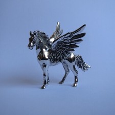 Winged horse figurine, solid